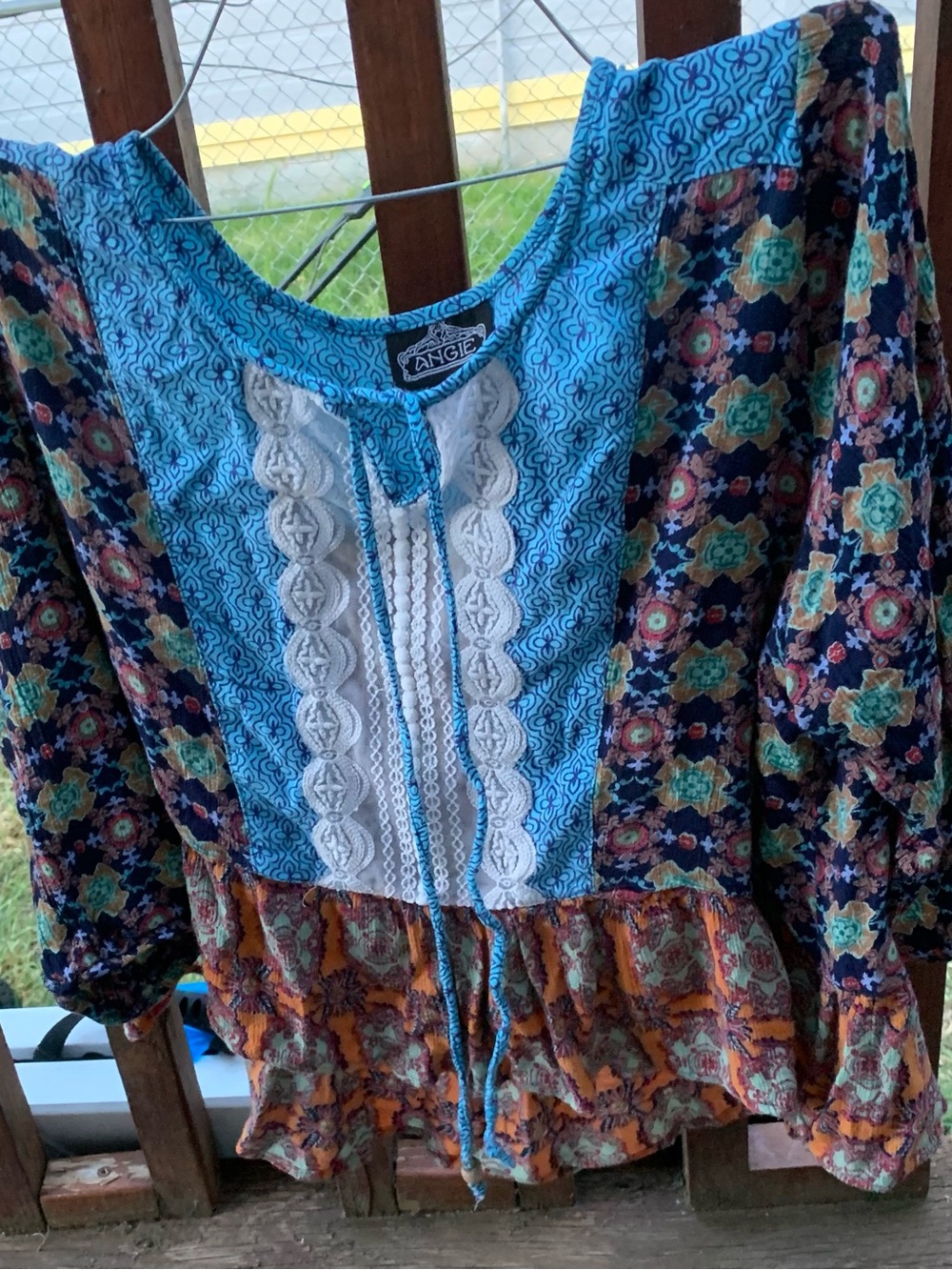 Angie Blue Floral Patchwork Peasant Blouse. Bohemian style. xl